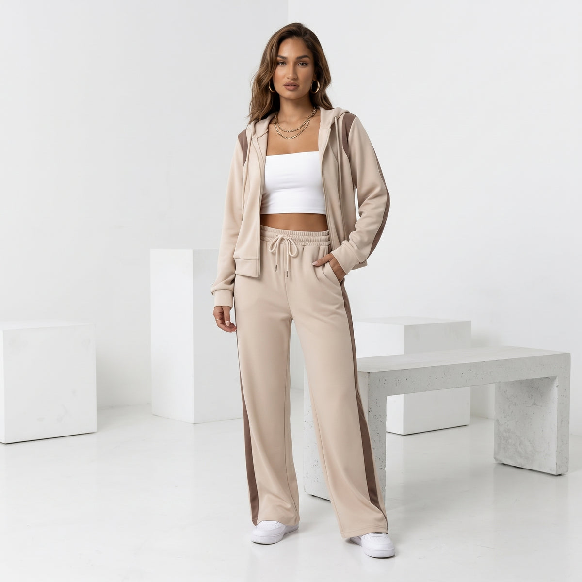 Conjunto Deportivo “Latte Chic”